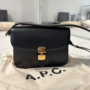 APC Grace Large in Black